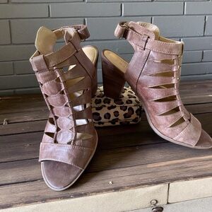 Naturalizer Taupe Strappy Block Heels